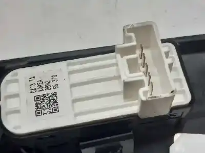Peça sobressalente para automóvel em segunda mão botão / interruptor elevador vidro traseiro esquerdo por mazda 3 lim. (bl) active referências oem iam bbm266370  