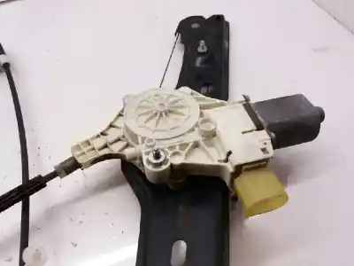 Peça sobressalente para automóvel em segunda mão elevador de vidros dianteiro direito por bmw serie 3 berlina (e90) 2.0 320d [2.0 ltr. - 120 kw 16v diesel] referências oem iam 7060266s  