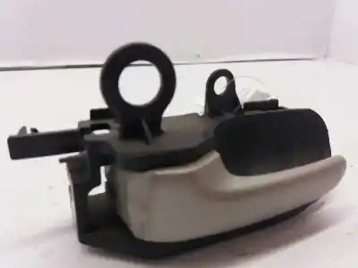 Автозапчасти б/у левая передняя внутренняя ручка за toyota yaris (ncp1/nlp1/scp1) 1.4 d-4d linea luna ссылки oem iam 6920652010b3  