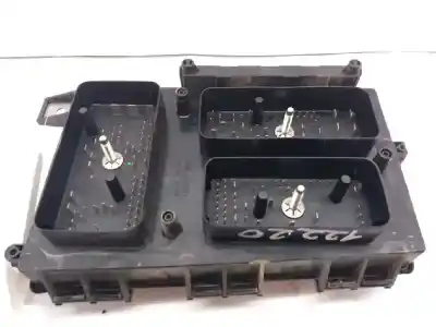 Peça sobressalente para automóvel em segunda mão CAIXA DE FUSÍVEIS E RELÉS por OPEL ASTRA H BERLINA  Referências OEM IAM 743381  