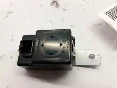 Pezzo di ricambio per auto di seconda mano modulo elettronico per kia sportage drive 4x2 riferimenti oem iam 957103k100
