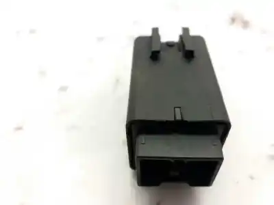 Pezzo di ricambio per auto di seconda mano relè per kia sportage drive 4x2 riferimenti oem iam 952403w300