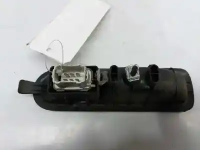 Peça sobressalente para automóvel em segunda mão botão / interruptor elevador vidro traseiro direito por renault scenic ii confort authentique 82 cv / 60 kw referências oem iam 8200315029