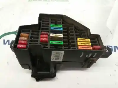 Peça sobressalente para automóvel em segunda mão caixa de fusíveis e relés por seat leon (1p1) 1.9 tdi 105 cv / 77 kw referências oem iam 1k1941824  