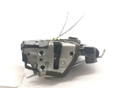 Tweedehands auto-onderdeel DEURSLOT RECHTS VOOR voor TOYOTA AURIS  OEM IAM-referenties 6903012490  