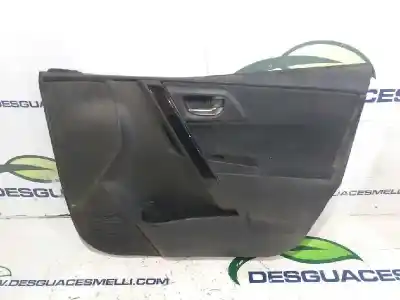 Peça sobressalente para automóvel em segunda mão forra / revestimento da porta dianteira direita por toyota auris feel  116 cv / 85 kw referências oem iam 6777702300