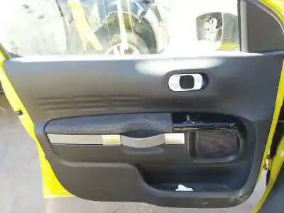 Автозапчастина б/у оббірка передніх дверей ліва для citroen c4 cactus feel посилання на oem iam 98011902zd  