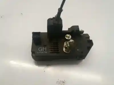 Pezzo di ricambio per auto di seconda mano serratura porta posteriore destra per opel corsa c blue line riferimenti oem iam 13154794  