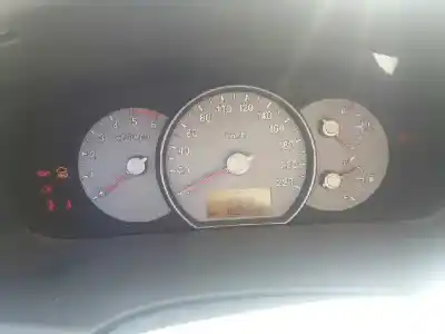 Peça sobressalente para automóvel em segunda mão quadrante por kia carens (un) active referências oem iam 940031d830  