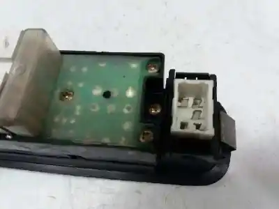 Tweedehands auto-onderdeel linker voorruit schakelaar voor suzuki liana rh (er) 1.6 16v cat oem iam-referenties 3799054g31p4z