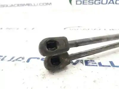 Second-hand car spare part tailgate gas strut for renault clio ii fase ii (b/cb0) base authentique 65 cv / 48 kw oem iam references 7700842256  