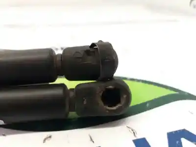 Second-hand car spare part tailgate gas strut for renault clio ii fase ii (b/cb0) base authentique 65 cv / 48 kw oem iam references 7700842256