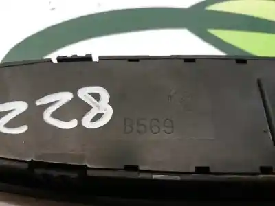 Pezzo di ricambio per auto di seconda mano interruttore alzacristalli anteriore sinistro per fiat stilo (192_) 1.6 16v (192_xb1a) riferimenti oem iam b569