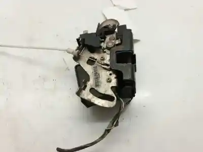 Pièce détachée automobile d'occasion SERRURE DE PORTE AVANT DROITE pour MERCEDES-BENZ VANEO (W414) FURGONETA COMPACTA  Références OEM IAM 456204001002  