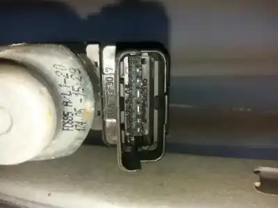 Peça sobressalente para automóvel em segunda mão ELEVADOR DE VIDROS DIANTEIRA ESQUERDA por RENAULT SCENIC II (JM)  Referências OEM IAM 8200646841  