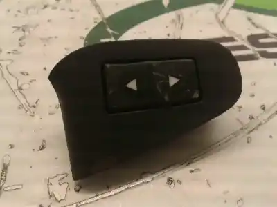 Peça sobressalente para automóvel em segunda mão botão / interruptor elevador vidro dianteiro direito por fiat stilo (192_) 1.6 16v (192_xb1a) referências oem iam 0735297082