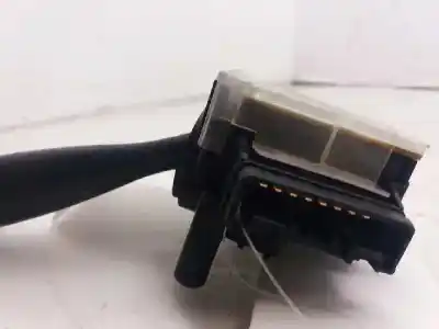 Pezzo di ricambio per auto di seconda mano comando pulito per toyota yaris (ncp1/nlp1/scp1) 1.4 d-4d linea luna riferimenti oem iam 173647  