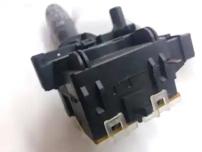 Pezzo di ricambio per auto di seconda mano comando pulito per toyota yaris (ncp1/nlp1/scp1) 1.4 d-4d linea luna riferimenti oem iam 173647  