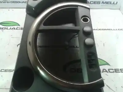Pezzo di ricambio per auto di seconda mano bracciolo centrale per ssangyong kyron 200 xdi premium 4wd riferimenti oem iam 06040801  