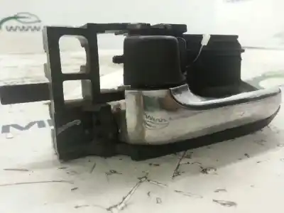 Second-hand car spare part interior left front handle for toyota corolla (e12) 2.0 d-4d linea terra berlina oem iam references 6920602110b0