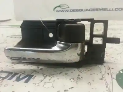 Second-hand car spare part interior right front handle for toyota corolla (e12) 2.0 d-4d linea terra berlina oem iam references 6920502110b0
