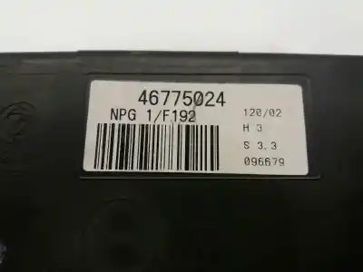 Pezzo di ricambio per auto di seconda mano quadro di chiusura per fiat stilo (192) 1.9 jtd cat riferimenti oem iam 46775024  