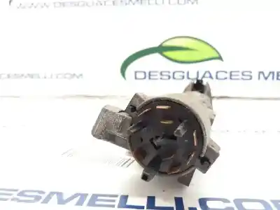 Peça sobressalente para automóvel em segunda mão COMUTADOR DE IGNIÇÃO por SEAT IBIZA (6L1)  Referências OEM IAM 4B0905851C  