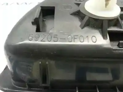 Recambio de automóvil de segunda mano de maneta interior delantera derecha para toyota corolla verso (r1) 2.2 d-4d sport referencias oem iam 692050f010