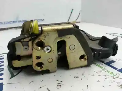 Recambio de automóvil de segunda mano de cerradura puerta delantera izquierda para toyota corolla verso (r1) 2.2 d-4d sport referencias oem iam 6904002152