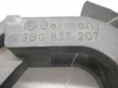 Second-hand car spare part exterior left front door handle for skoda superb (3u4) elegance oem iam references 3b0837207