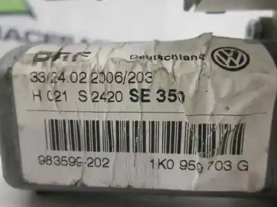 Pièce détachée automobile d'occasion MOTEUR LÈVE VITRE ARRIÈRE GAUCHE pour SEAT LEON (1P1)  Références OEM IAM 1K0959703G  