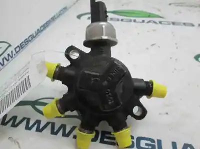 Peça sobressalente para automóvel em segunda mão RÉGUA / RAMPA DE INJETORES por RENAULT CLIO II FASE II (B/CB0)  Referências OEM IAM 8200057345  