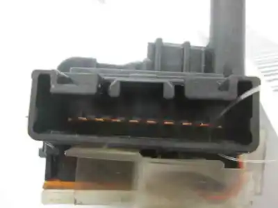 Pezzo di ricambio per auto di seconda mano COMANDO PULITO per TOYOTA COROLLA (E12)  Riferimenti OEM IAM 173647  