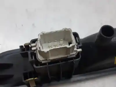 Peça sobressalente para automóvel em segunda mão botão / interruptor elevador vidro traseiro direito por renault espace iv (jk0) grand espace expression referências oem iam 8200327947  