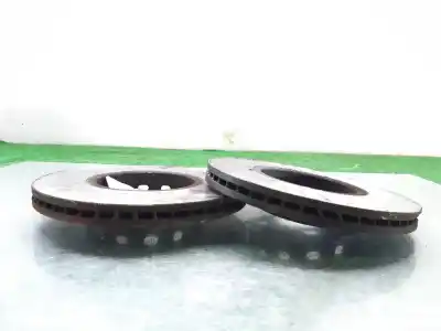 Peça sobressalente para automóvel em segunda mão disco de travão dianteiro por audi a4 berlina (b5) 2.4 referências oem iam 8d0615301a