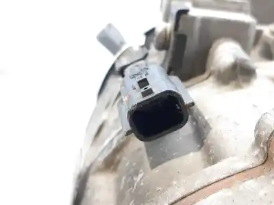 Second-hand car spare part air conditioning compressor for opel vivaro b kasten/combi 1.6 biturbo cdti oem iam references 926001732r  