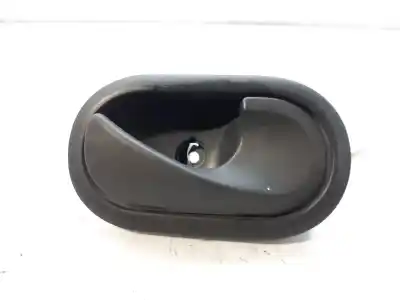 Second-hand car spare part interior right front handle for renault clio iii authentique oem iam references 8200310580  