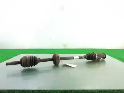 Second-hand car spare part front right transmission for dacia sandero ambiance oem iam references 8201045819