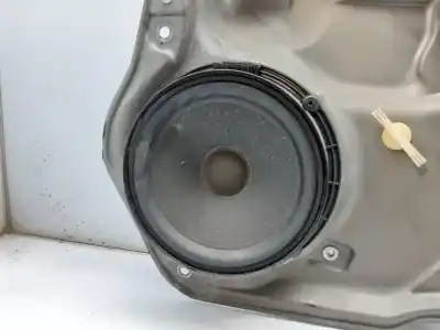 Piesă de schimb auto la mâna a doua MECANISM ACȚIONARE GEAM FAȚÃ DREAPTA pentru VOLKSWAGEN GOLF IV BERLINA (1J1)  Referințe OEM IAM 1J4837462H  
