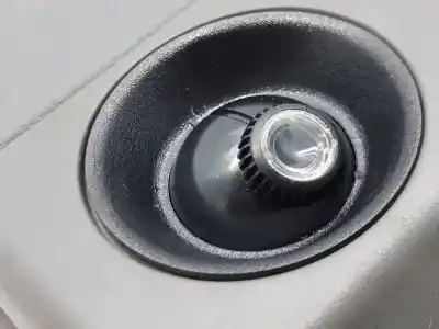 Second-hand car spare part interior light for renault 25 (b29) gtx oem iam references 7700752028  