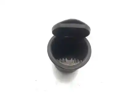 Автозапчастина б/у попільничка для ford fiesta (cb1) ambiente посилання на oem iam 8v415404788ab3zhe  