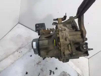 Pezzo di ricambio per auto di seconda mano riduttore per mazda premacy (cp) td active riferimenti oem iam rf4f  5 velocidades