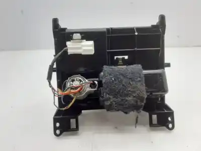 Second-hand car spare part ashtray for lexus is200 (ds2/is2) 220d oem iam references 1a421032g  