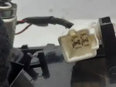 Second-hand car spare part ashtray for lexus is200 (ds2/is2) 220d oem iam references 1a421032g  