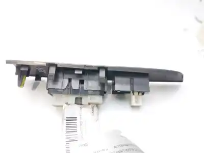 Second-hand car spare part right front power window switch for lexus is200 (ds2/is2) 220d oem iam references 8403053020  