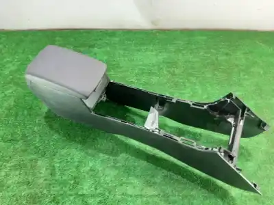 Автозапчасти б/у центральный подлокотник за mazda 6 lim. (gh) 1.8 cat ссылки oem iam gs1d64441  