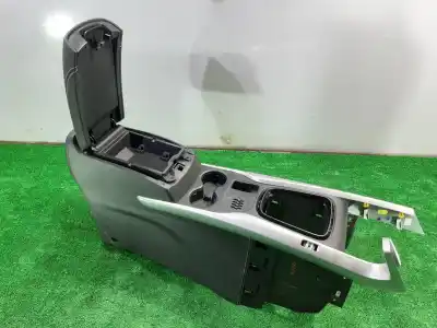 Pezzo di ricambio per auto di seconda mano bracciolo centrale per renault kadjar zen 110 cv / 81 kw riferimenti oem iam 969108008r