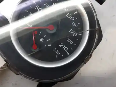 Second-hand car spare part dashboard for renault clio iii authentique oem iam references 8200821001  