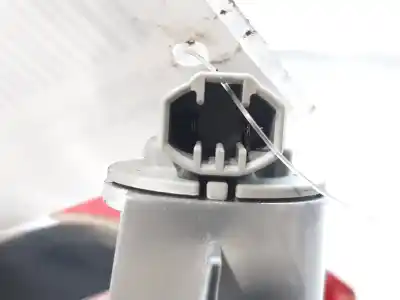 Second-hand car spare part interior left tailgate light for toyota auris (e18) active 90 cv / 66 kw oem iam references 05170237  