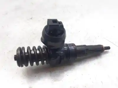 Second-hand car spare part injector for audi a3 (8l) 1.9 tdi ambiente oem iam references 038130073aj